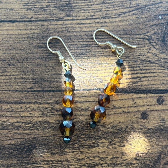 Jewelry - Elegant Gold and Brown Beaded Earrings